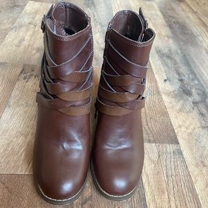 Brown boots size 7.5